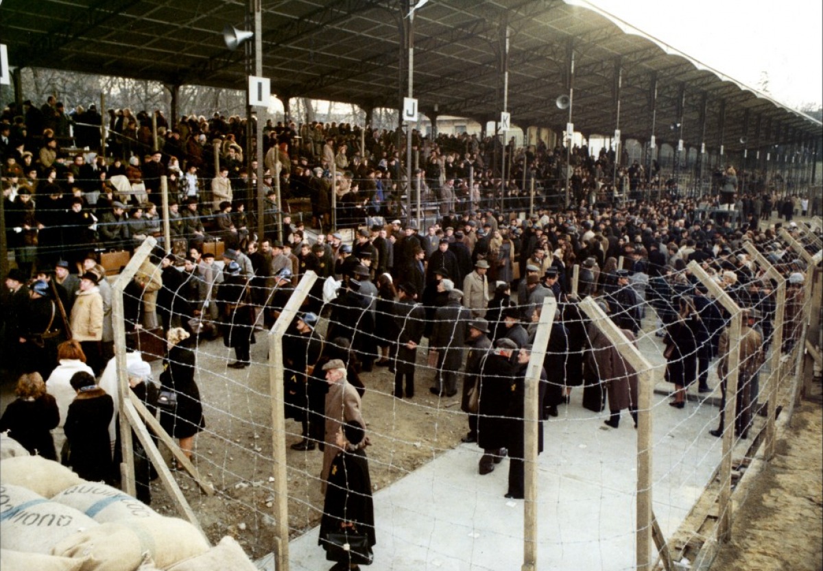 Мсье Кляйн (1976)