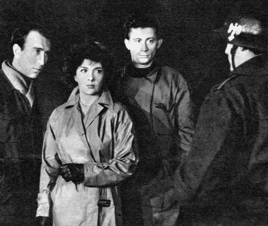 Кадры из Осторожно! Бандиты! (1951)