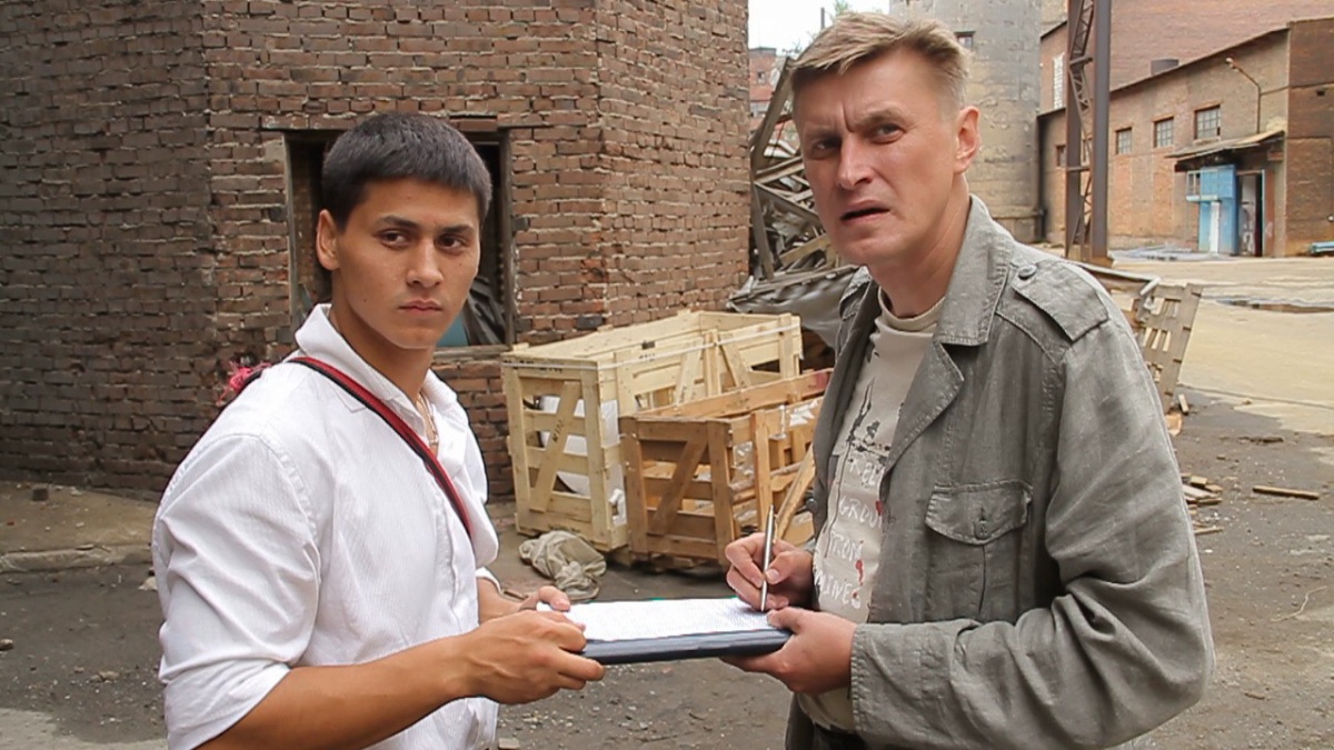 Кадры из Шагая по канату (2012)