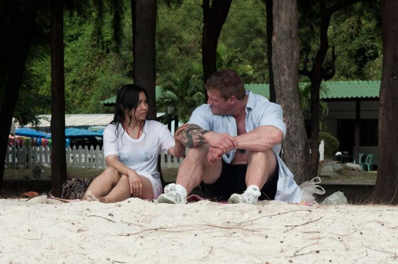 Кадры из Крепыш (2012)