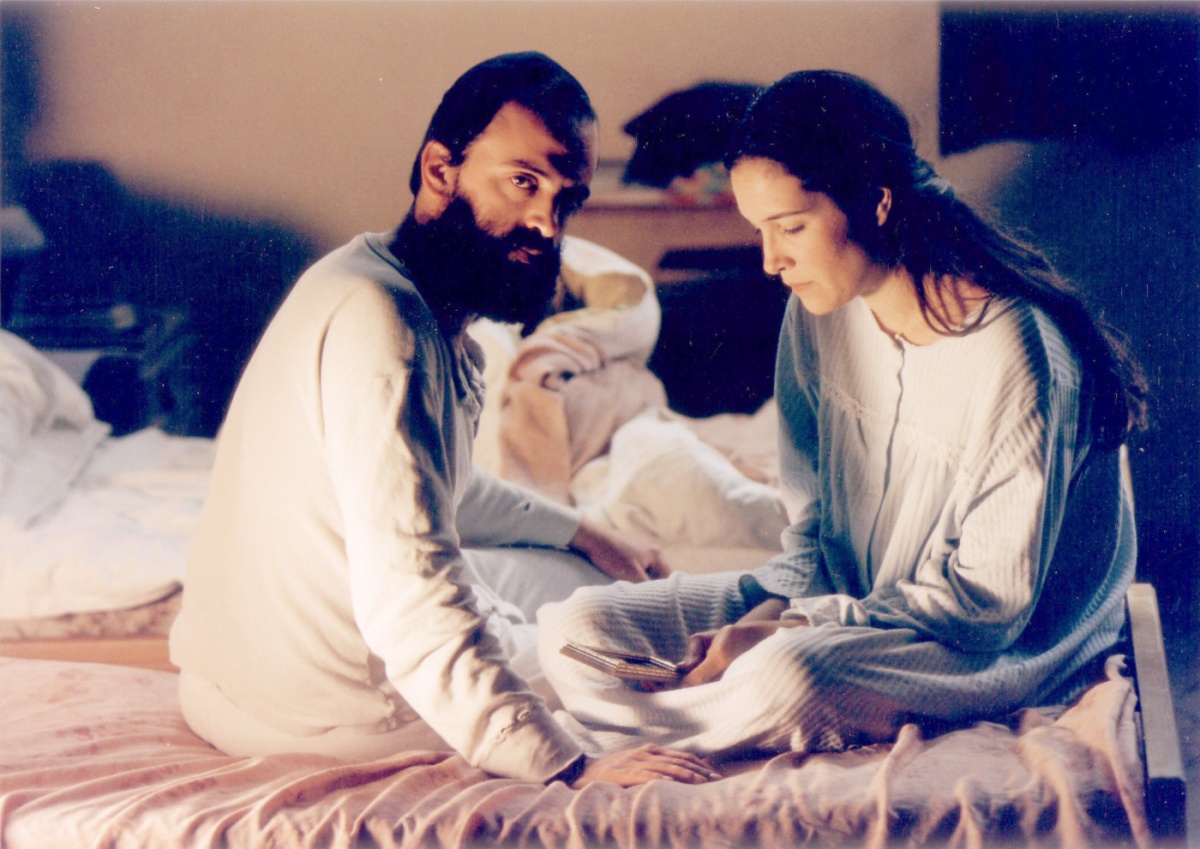 Кадры из Кадош (1999)