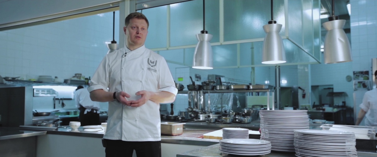 Кадры из Да, шеф! (2017)