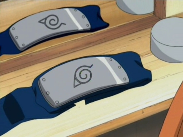 Кадры из Наруто: Найти тёмно-красный четырёхлистный клевер! (2002)